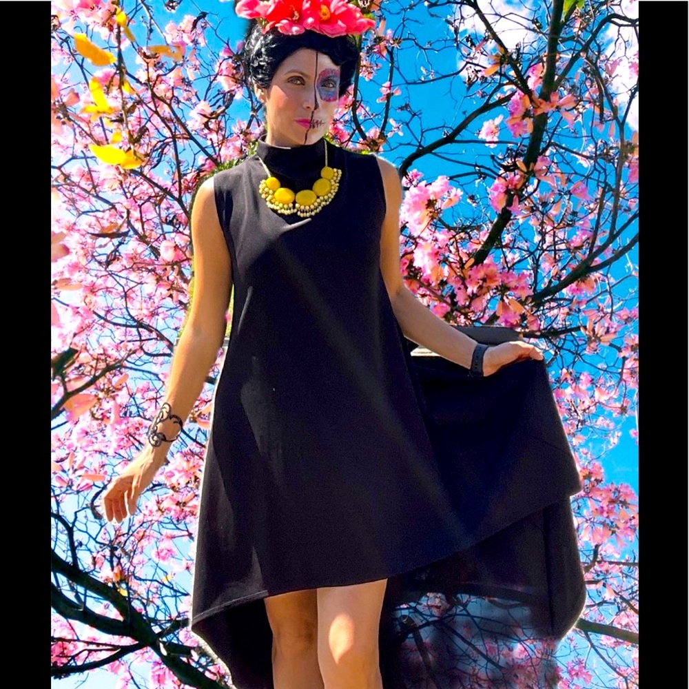 Ming size small dress
